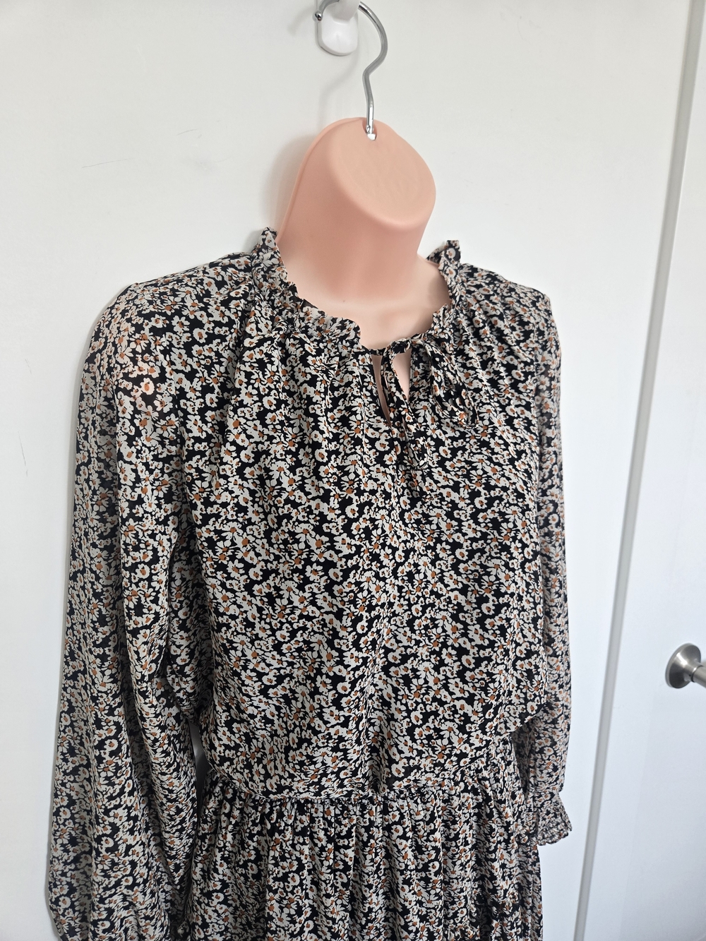 Japna Black and Cream Floral Tiered Mini Dress - Picture 2 of 7